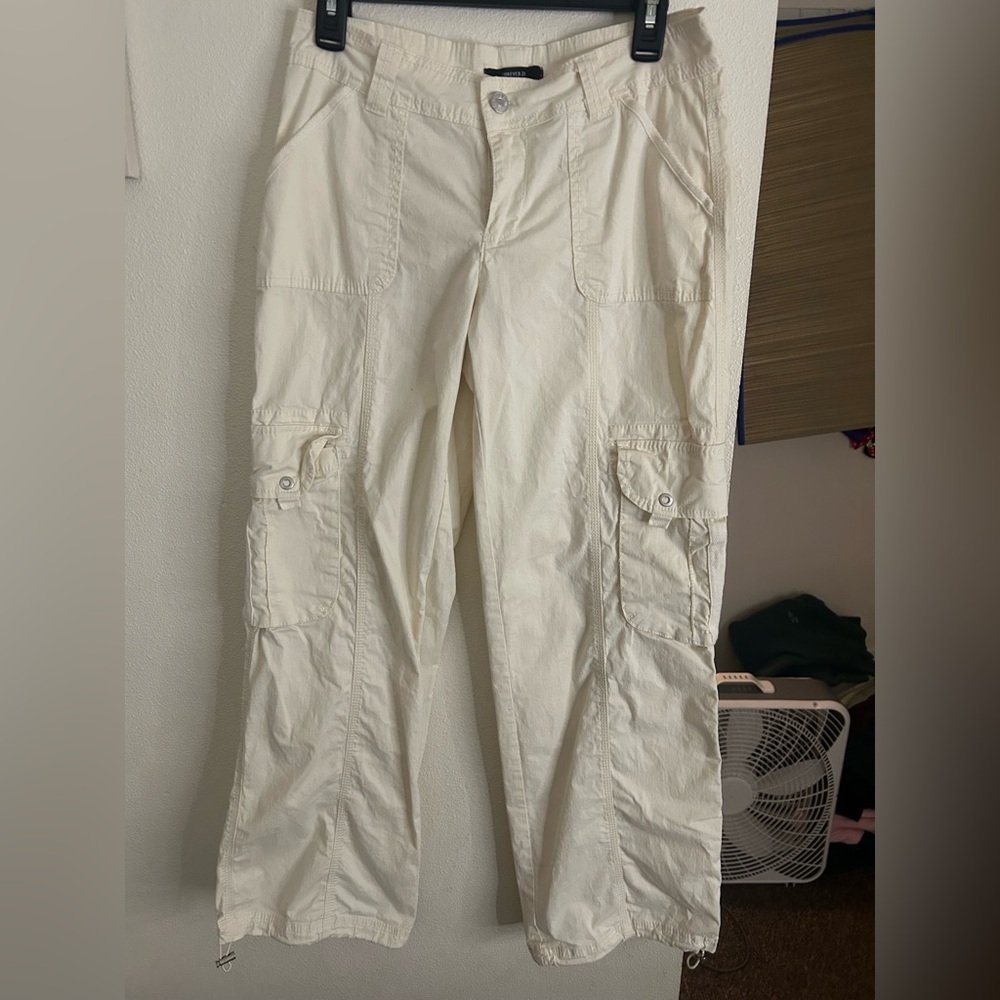 Forever 21 Women's Cream Cargo Pants